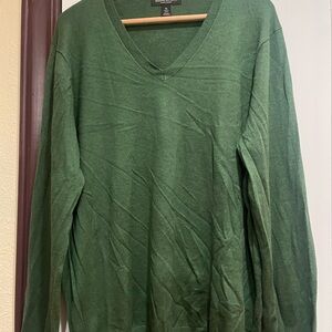 Banana Republic Men's Forest Green V-Neck Sweater